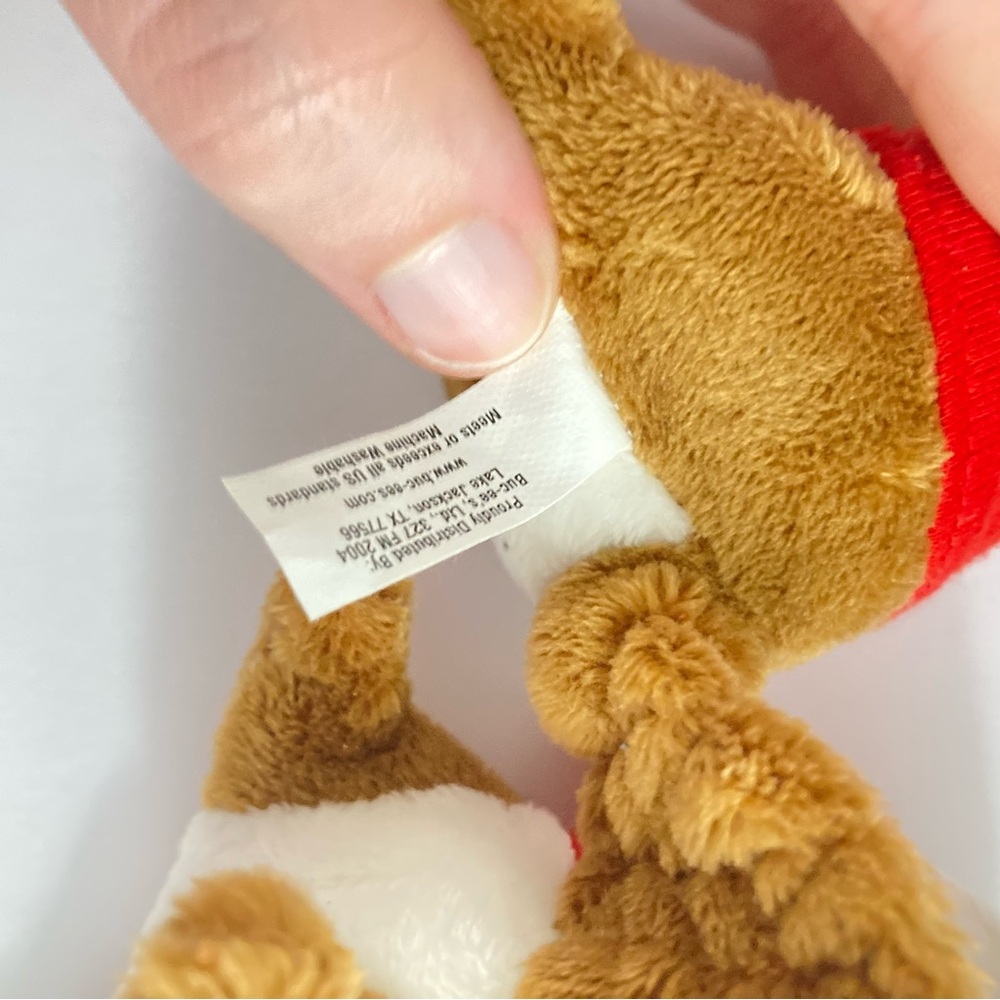 Buc-cees Beavers 4” Mini Stuffed Plush Keychain - Picture 4 of 10